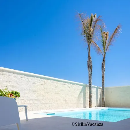 La Vela Apartment
